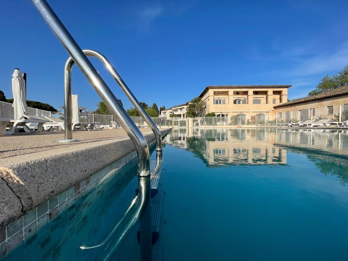 Les Suites De Robinson: Riverside Residence with Pool Mandelieu-la-Napoule Exterior photo